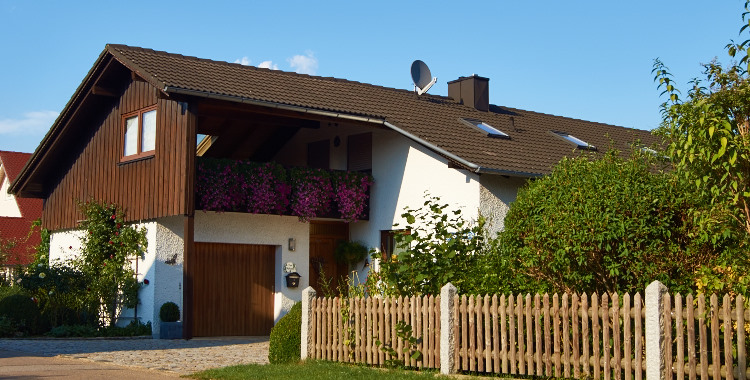 Haus1